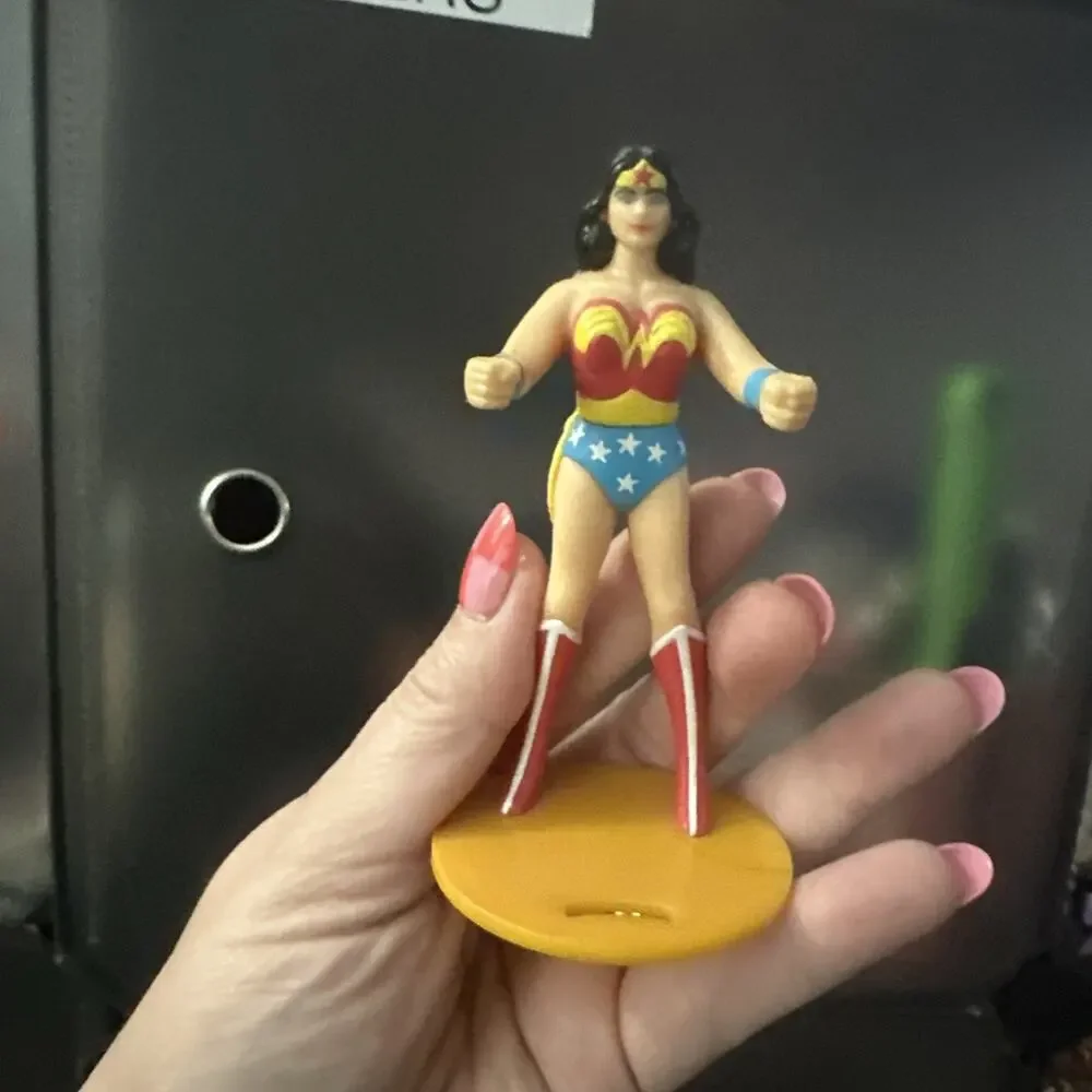 Vintage Wonder Woman Toy Figure DC Comics 1988 Figurine B 4